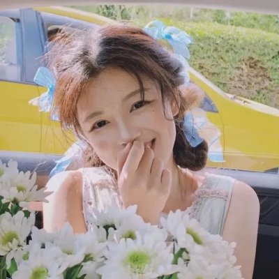 驼背人与舞女